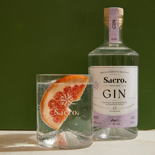 Gin Sacro 700cc